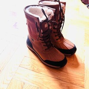 UGG Adirondack Boot